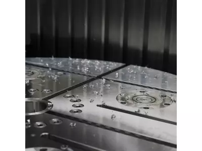 Nullpunktspannsysteme auf Rundtisch.png